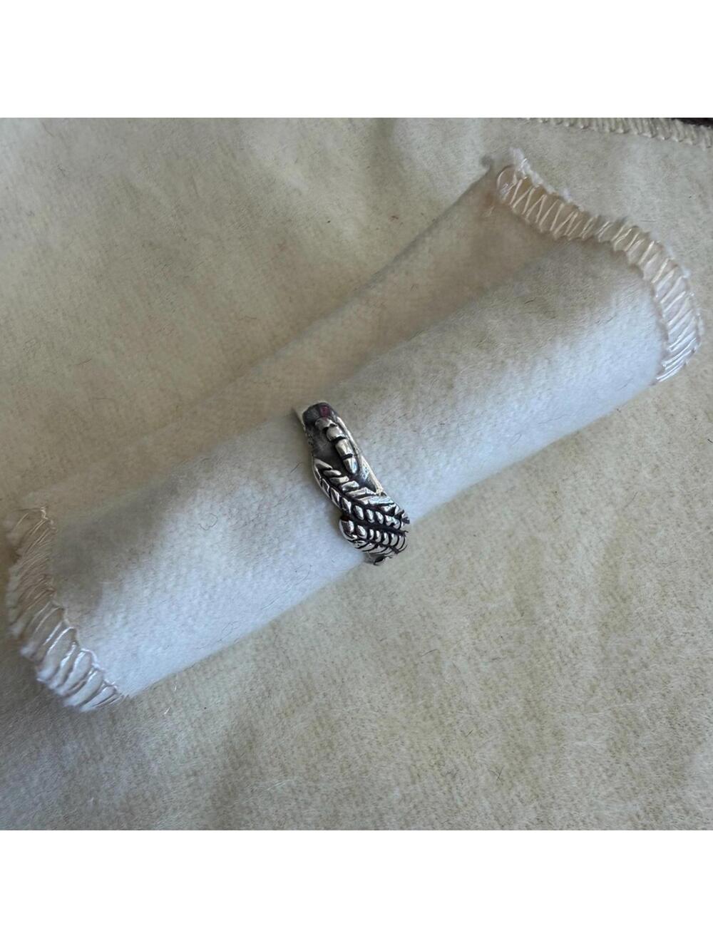 Sterling Silver Braided Leaf Design Ring Size 3.5 Adjustable